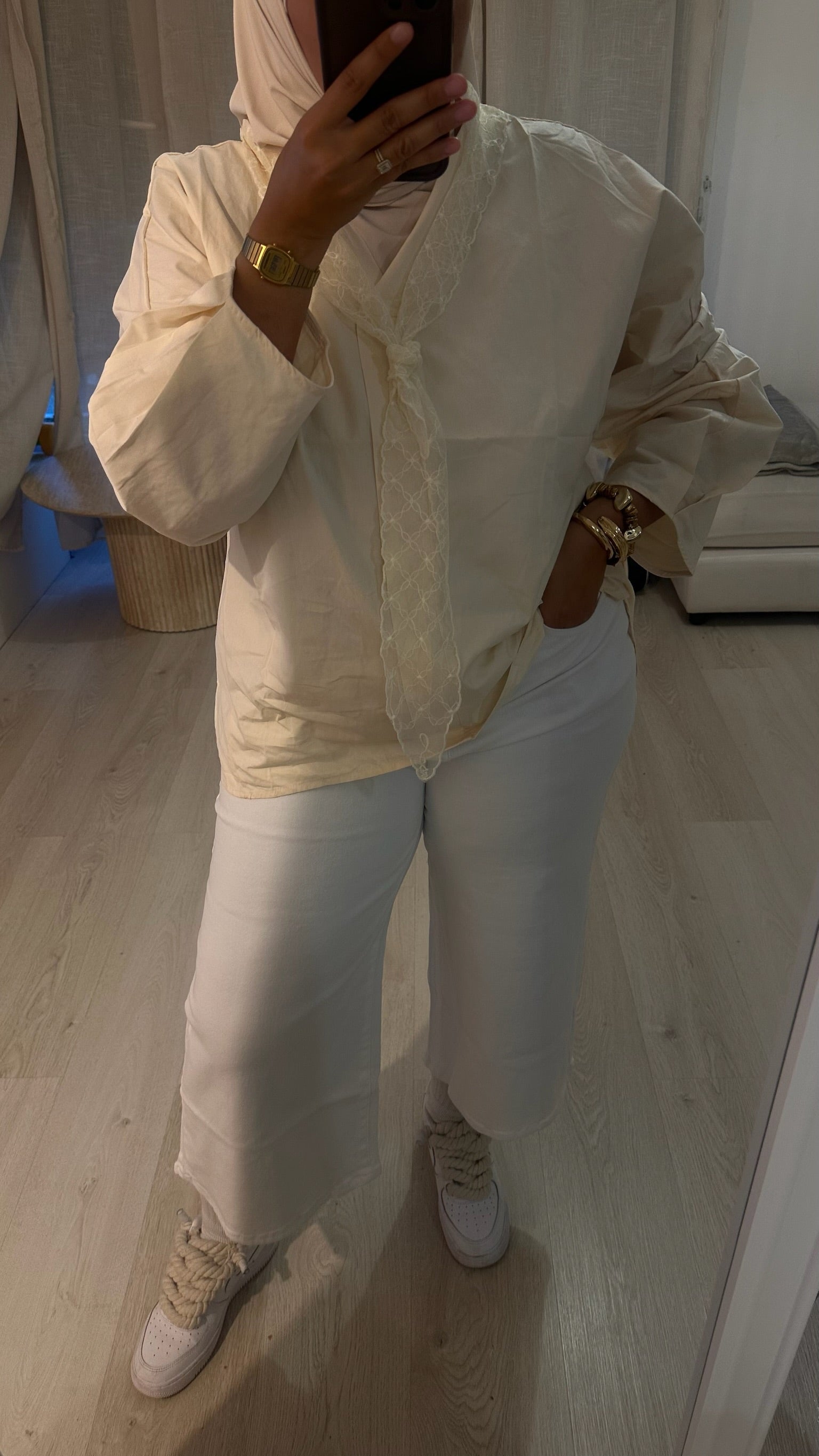 CHEMISE INAA A CRAVATE EN DENTELLE